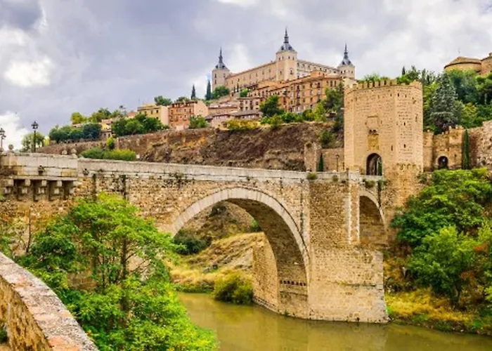 Stay Toletvm Apartametos Turisticos